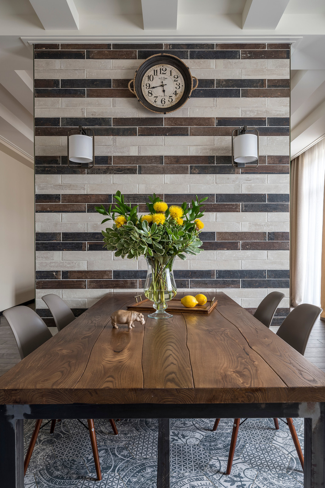 Таунхаус лофт с элементами классики