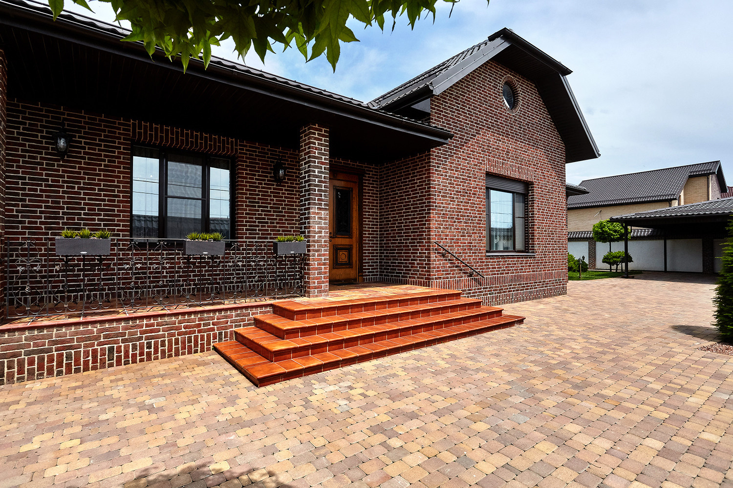 057 Частное домовладение