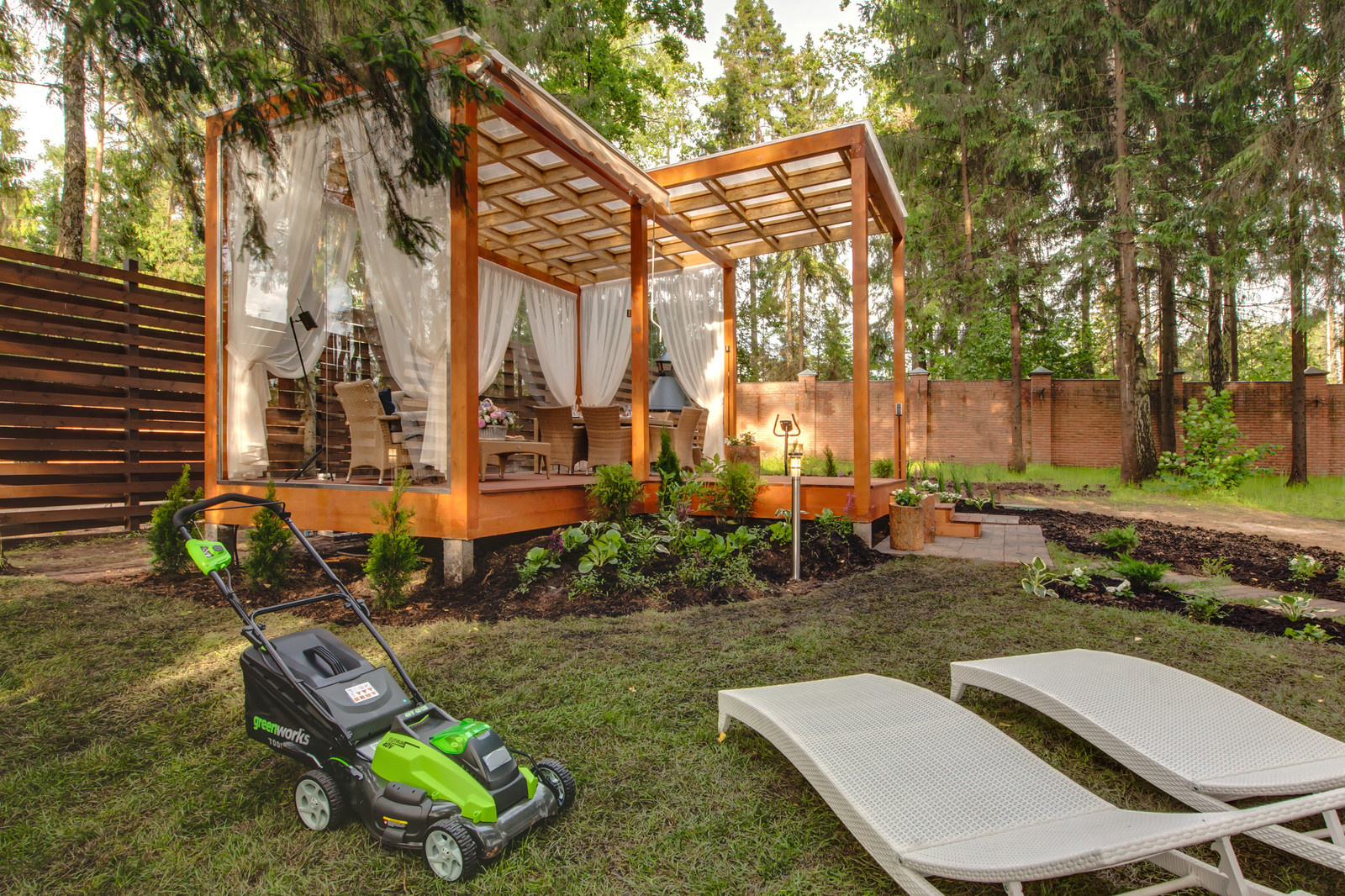 Проект недели: Беседка для семьи актрисы Татьяны Лютаевой