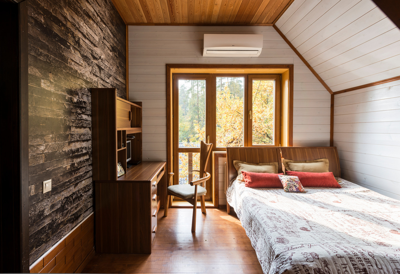 Интерьер в этническом стиле. Фотосъемка для журнала "Красивые деревянные дома"