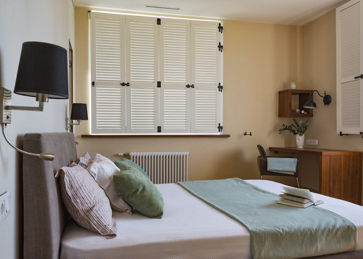 Теплая квартира с собакой.