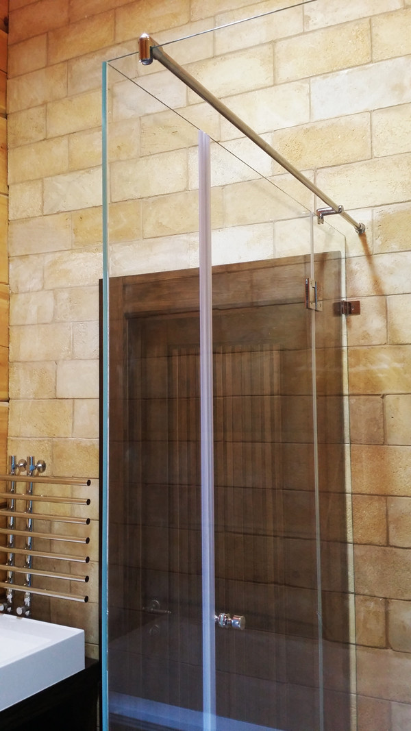 Обложка проекта: Калачево. Стеклянные ограждения в ванных комнатах