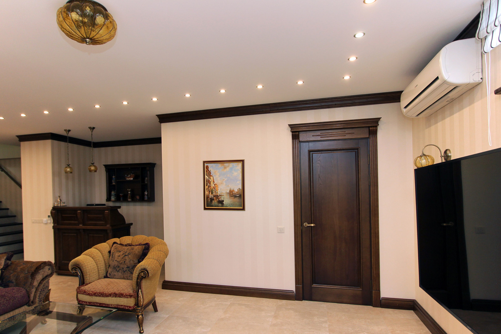 Двери в роскошный дом в г.Краснодаре