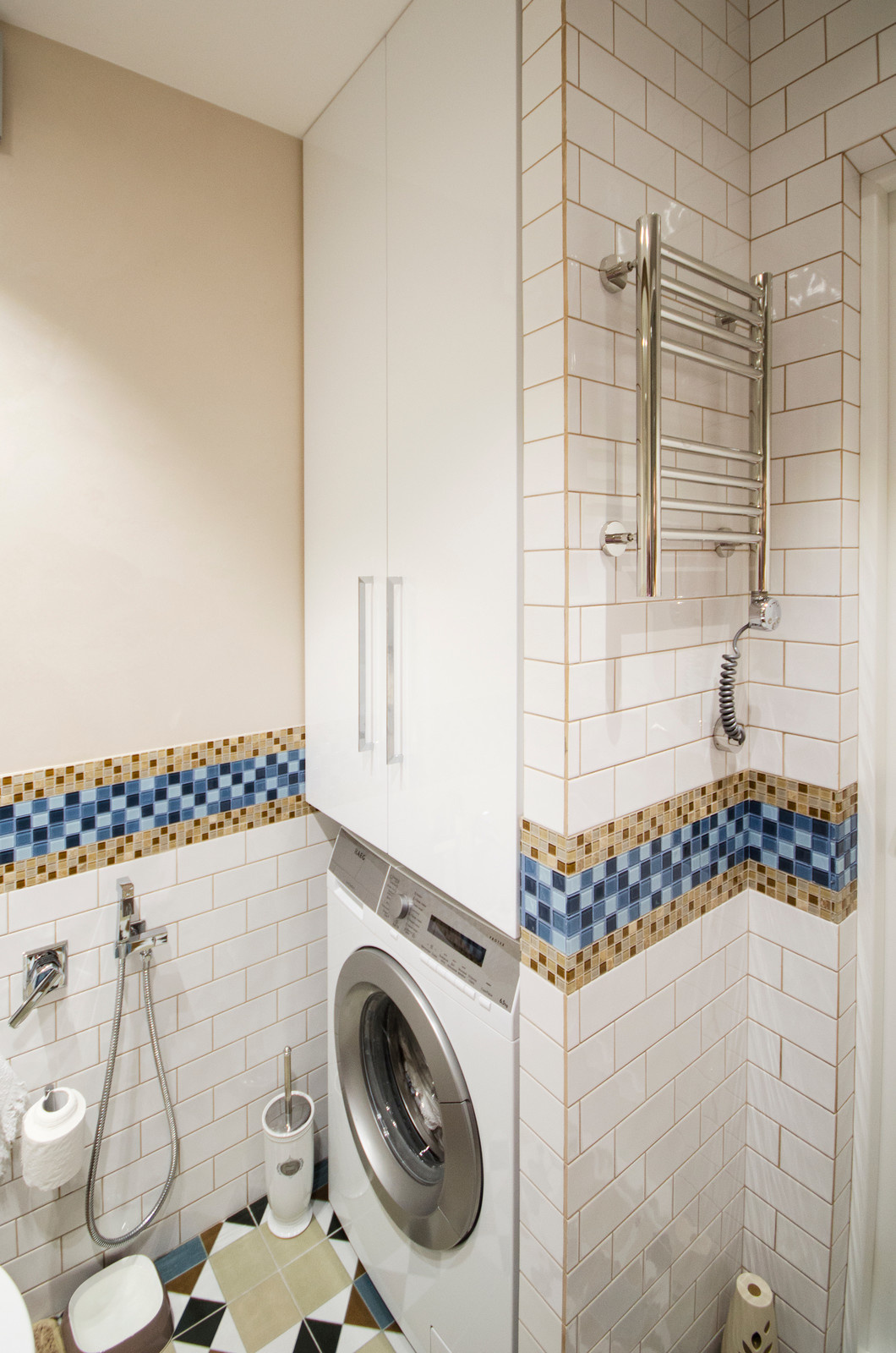 Обложка проекта: Яркие краски в Малевиче