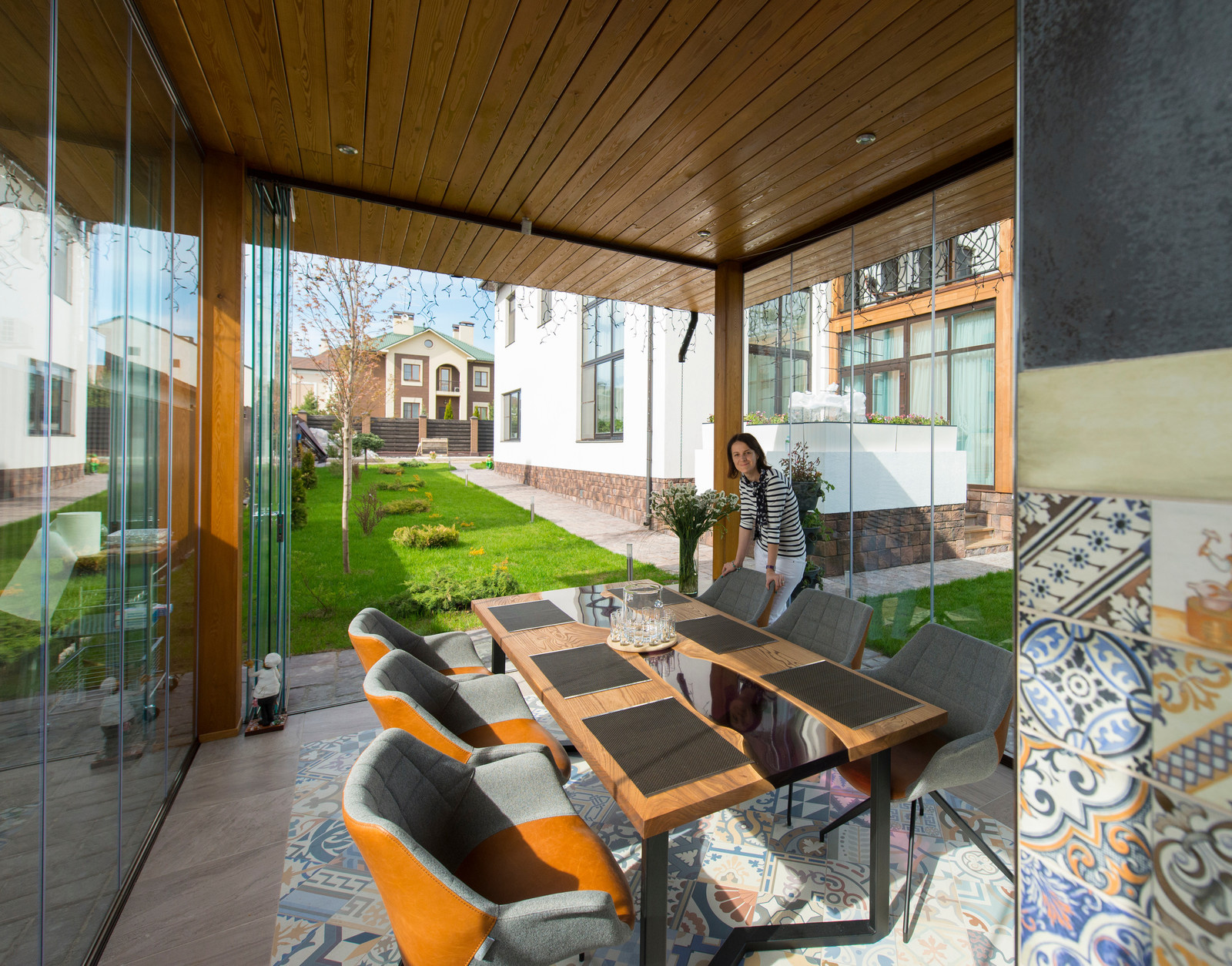 Садовый павильон с барбекю