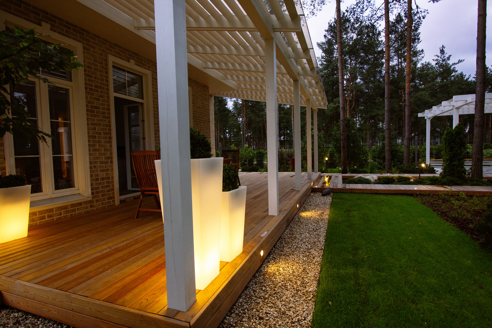 Сад в ''Охтинском парке''.