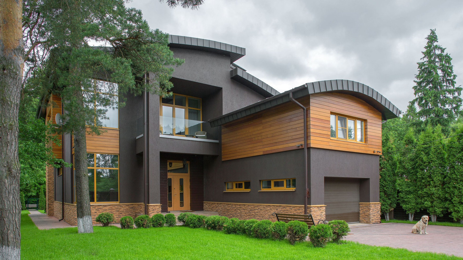 Современный дом в слиянии с природой