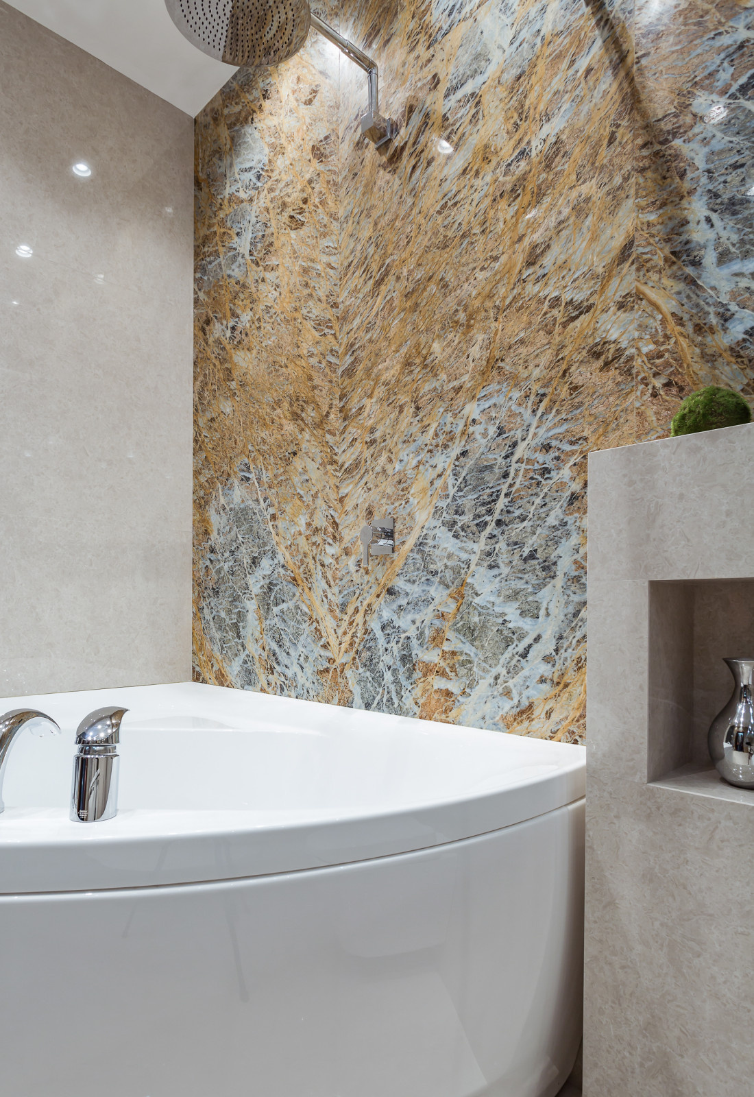 Квартира в жилом комплексе "Royal House on Yauza"