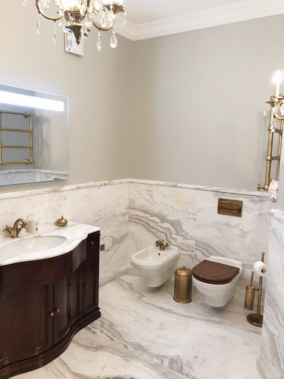 Ванна комната из мрамора Venus