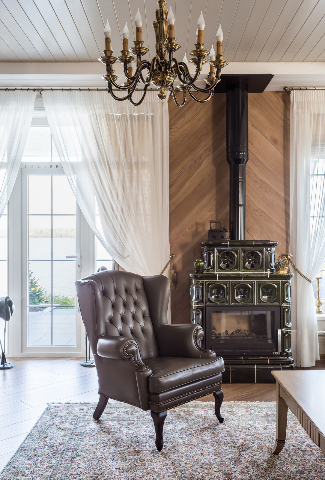 Интерьер загородного дома у моря