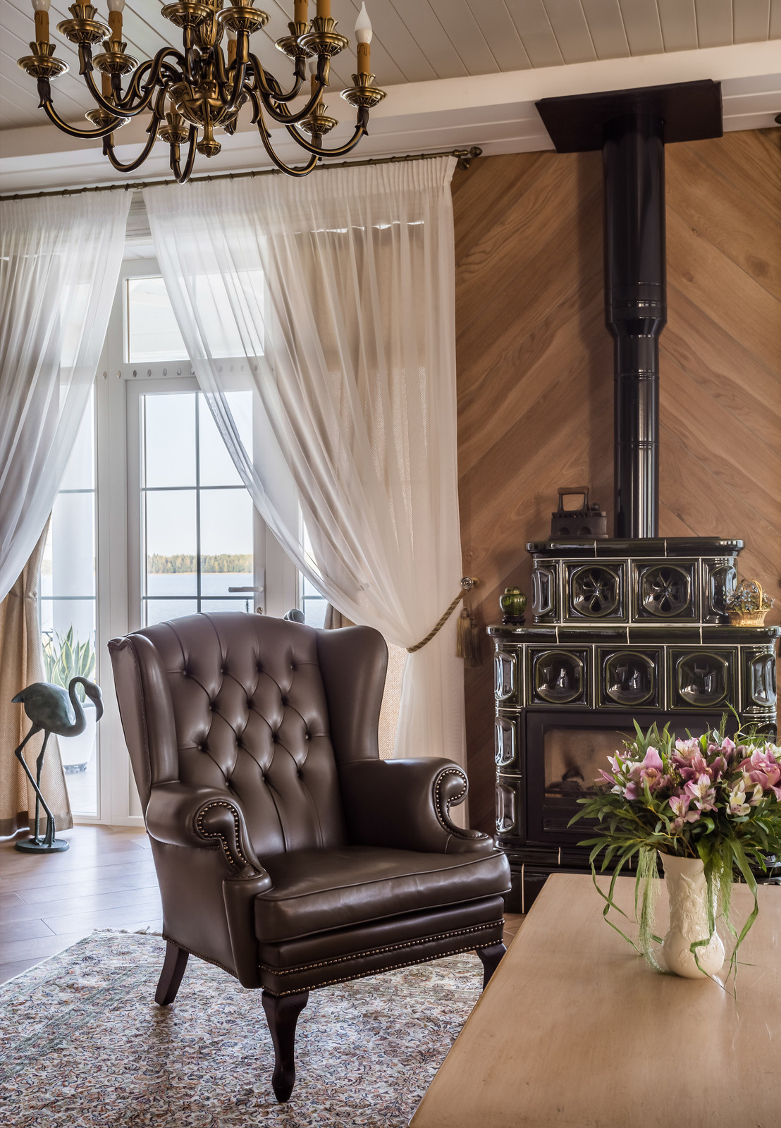 Интерьер загородного дома у моря