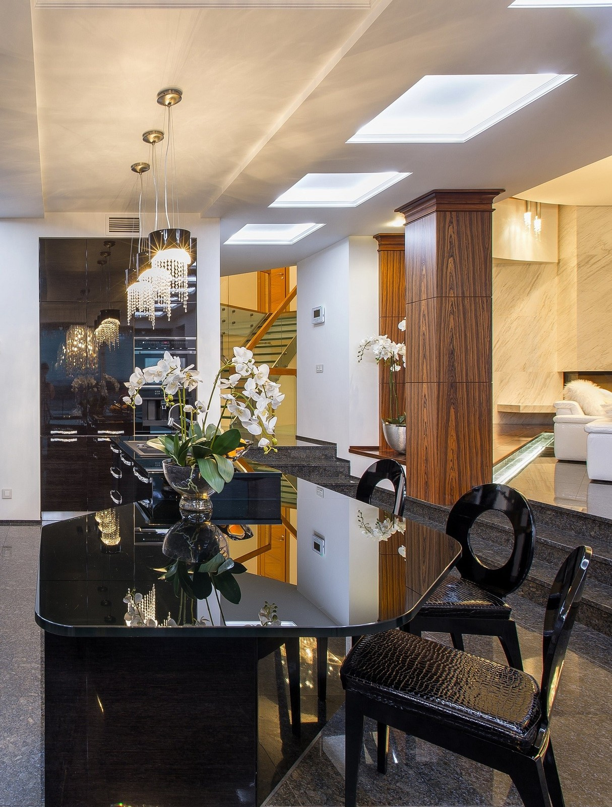 Дом с бассейном