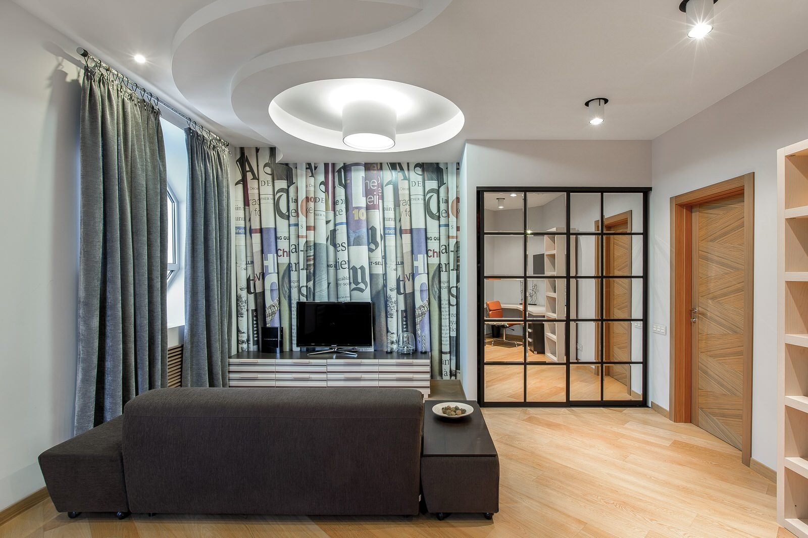 Дом с бассейном