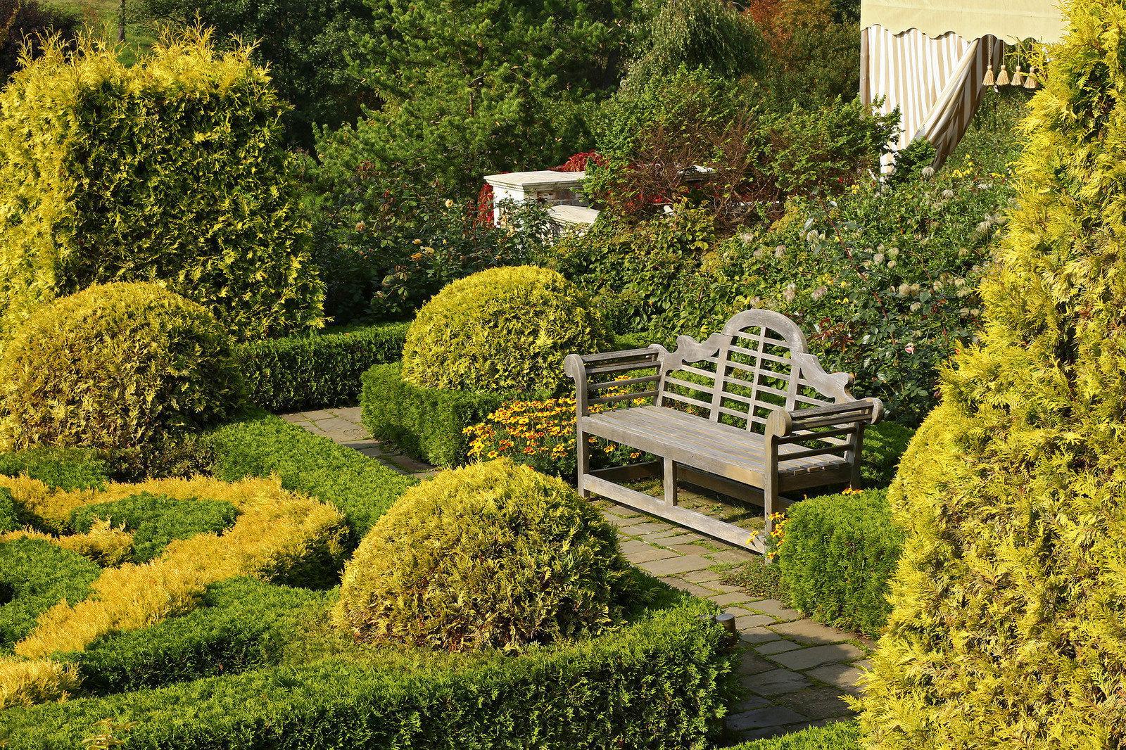 Сад без клумб: Оставляем только деревья и кустарники