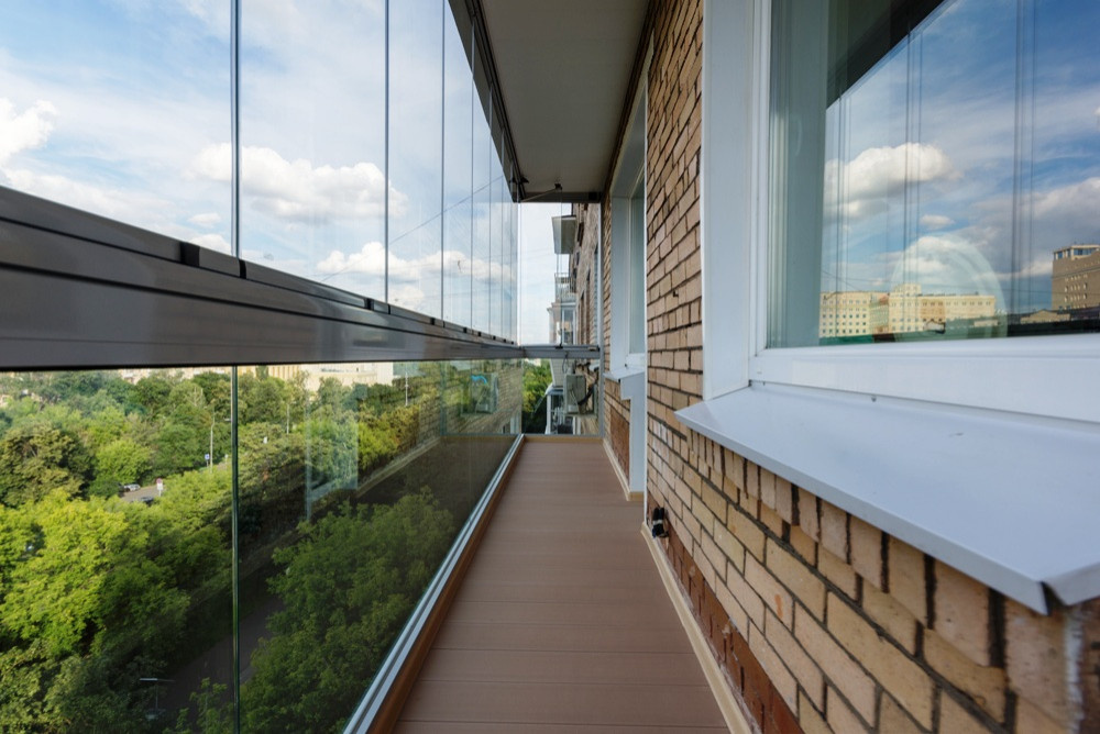 Вопрос: Зачем стеклить лоджию (и чем конкретно)?