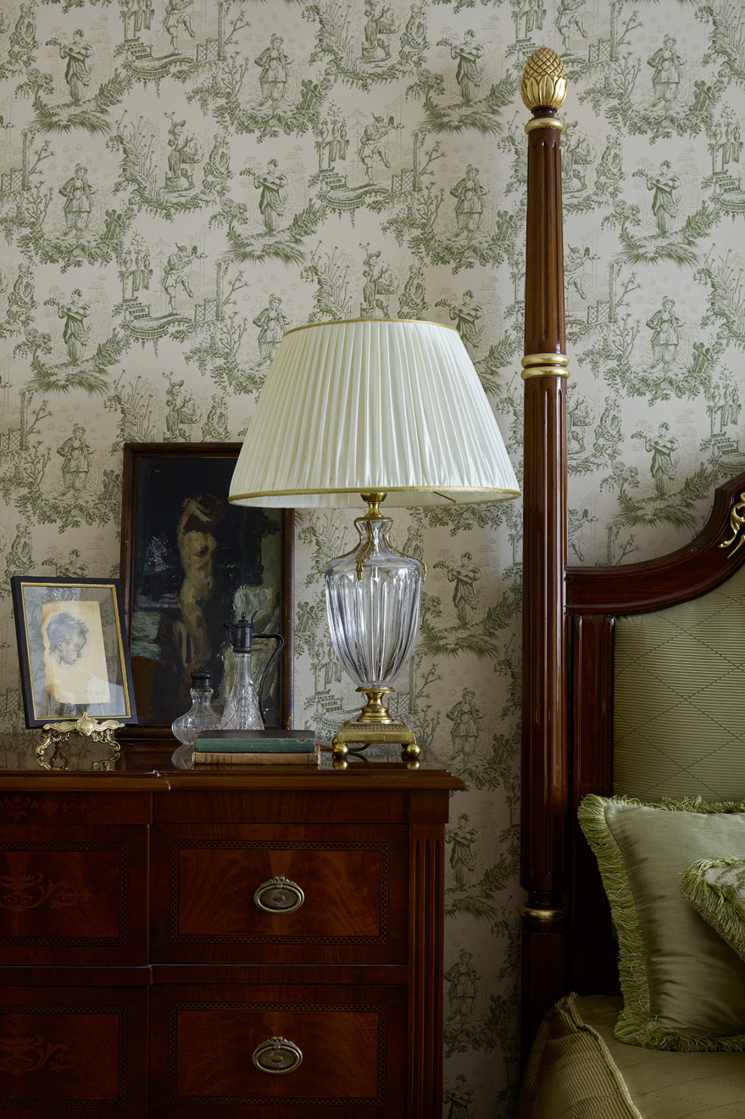 Houzz тур: Классическая квартира в насыщенных тонах