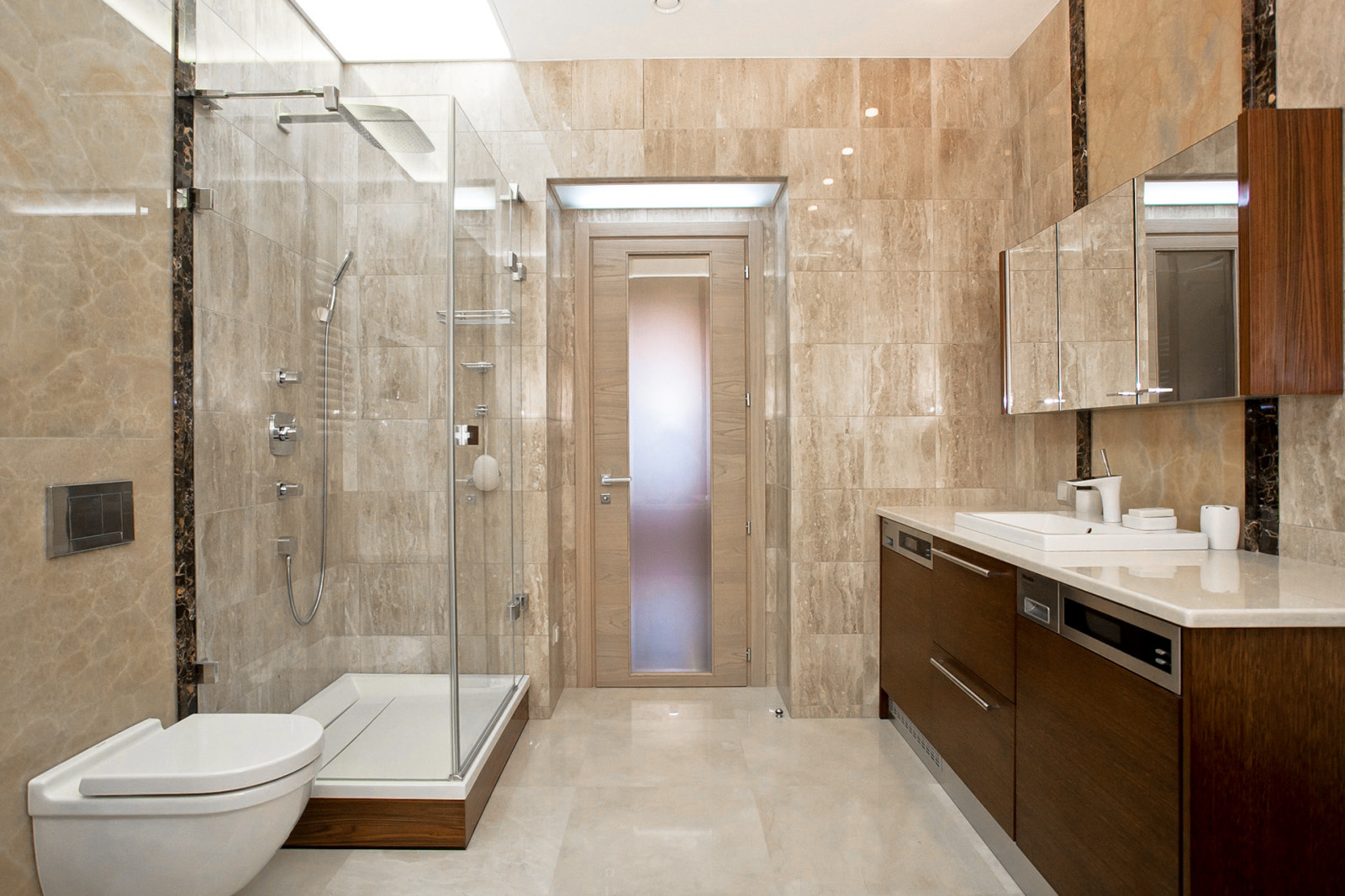 Минимализм в теплый тонах. Квартира. ЖК "Residence" . Санкт-Петербург