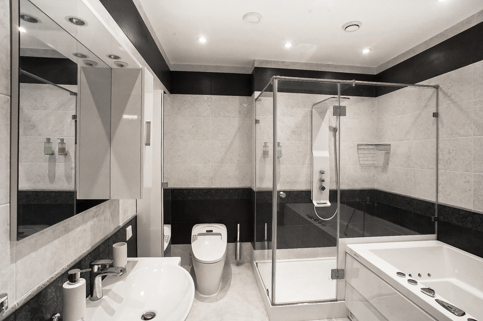 Черно-белые ванные комнаты. Проекты 2012 - 2013 г. Санкт-Петербург.