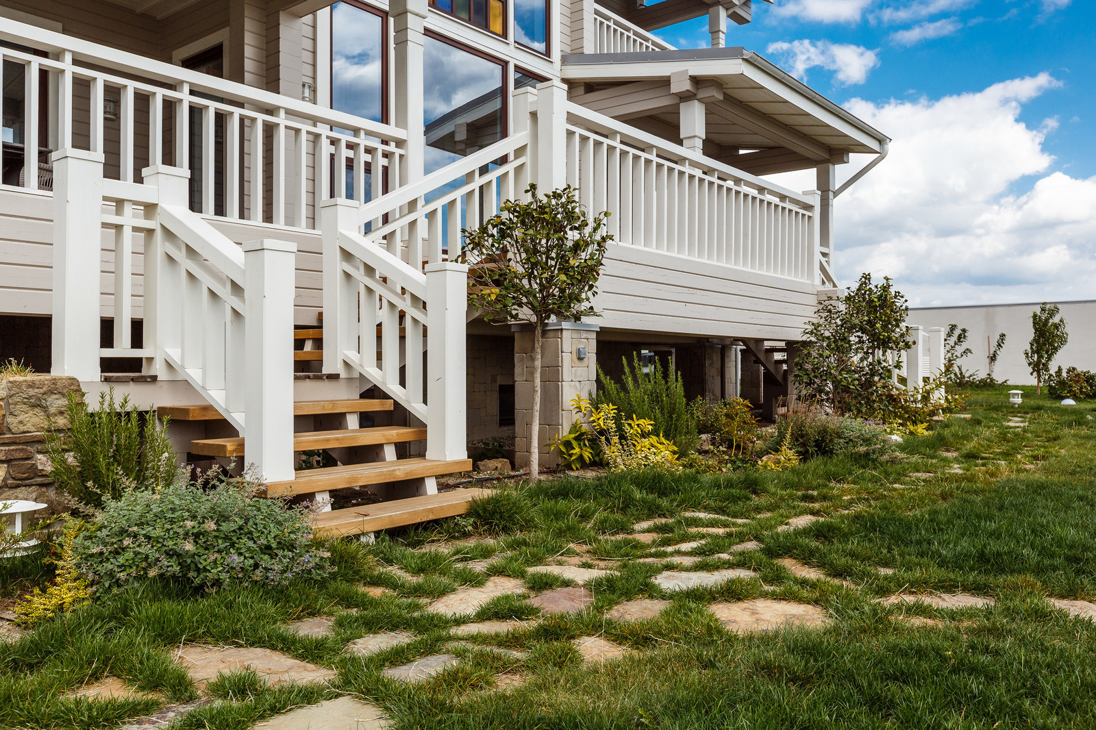 Вилла в пос. Мысхако с панорамным видом на море.