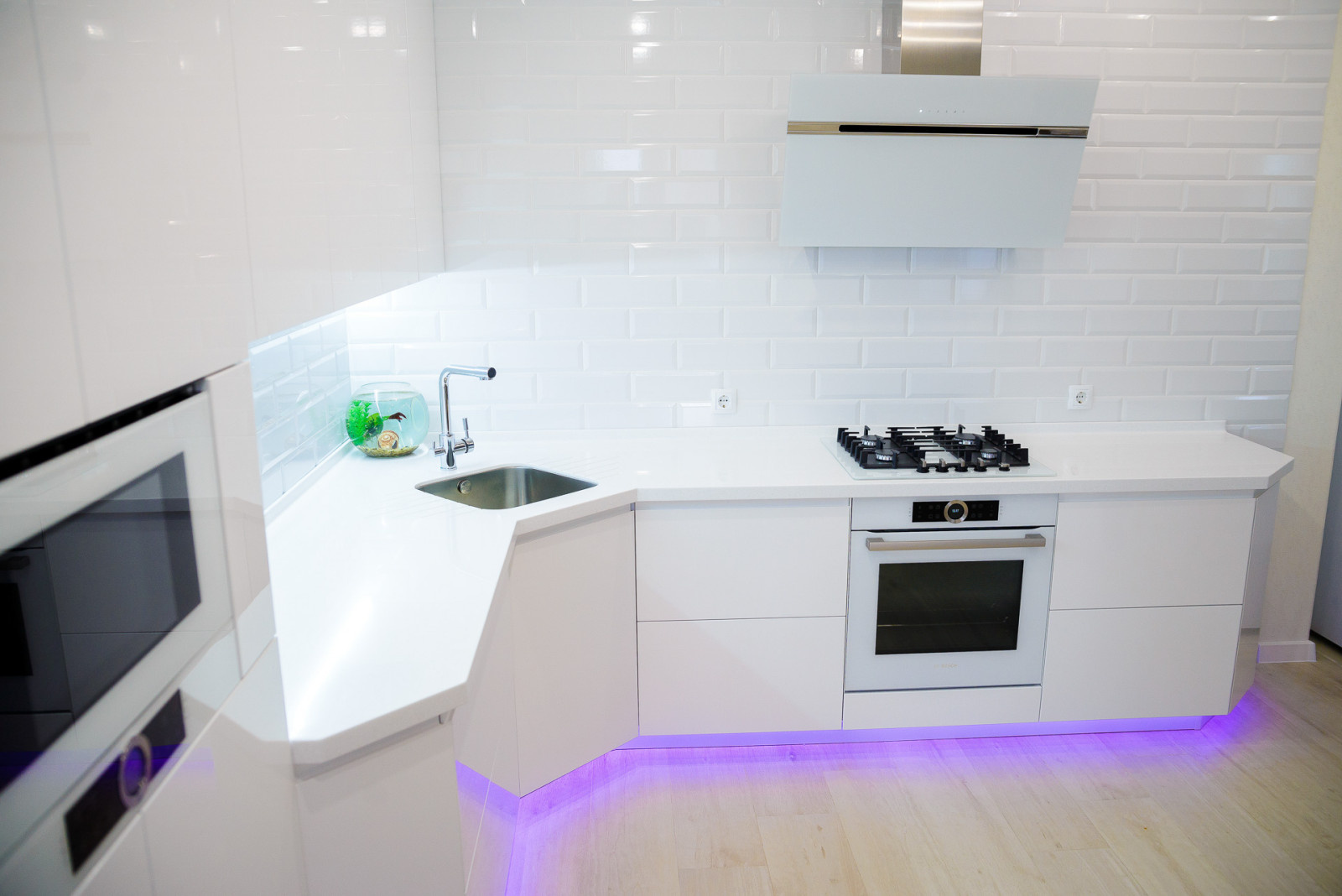 Кухня в современном стиле