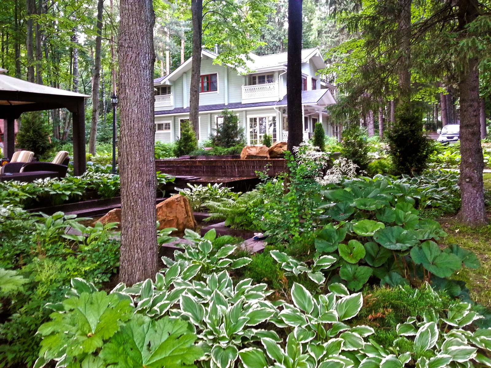 Искусственный водоем в стиле Лофт в Подмосковье.
