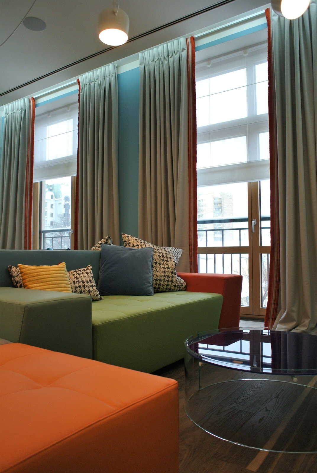 Joyful INTERIOR