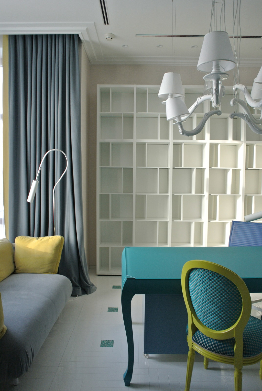 Joyful INTERIOR