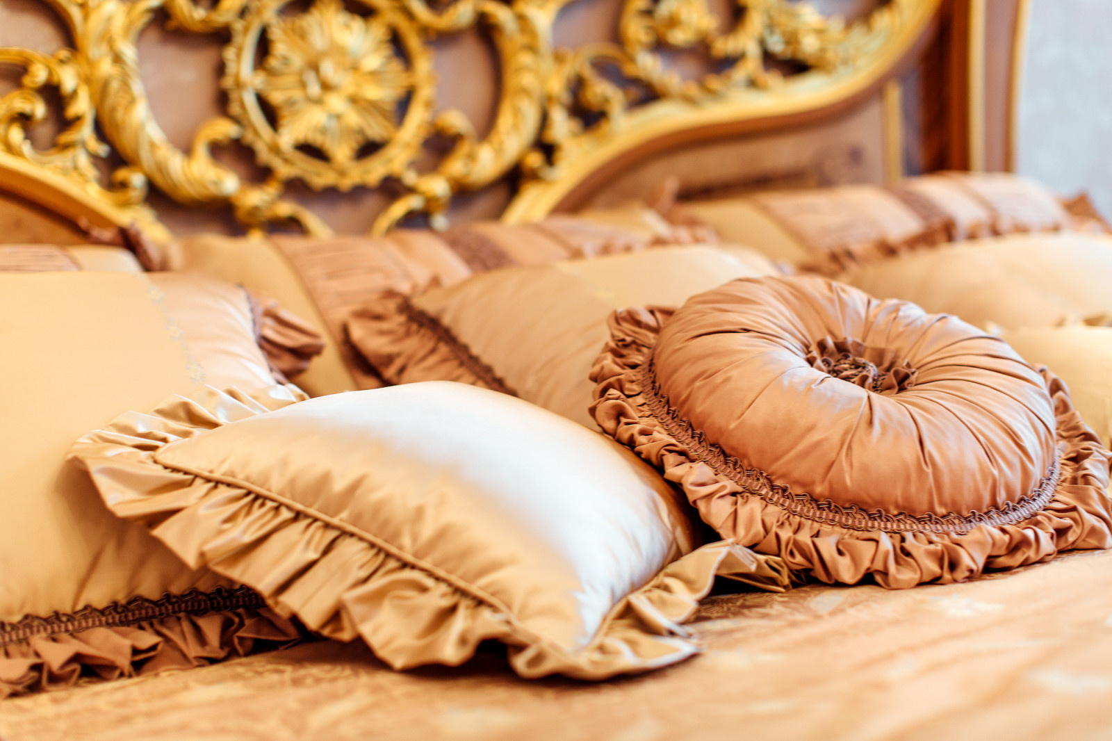 Гранатовый браслет