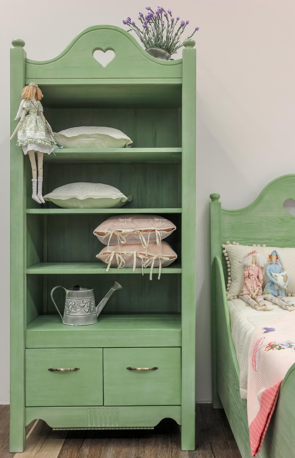 Фоновое изображение профиля DEREBAS