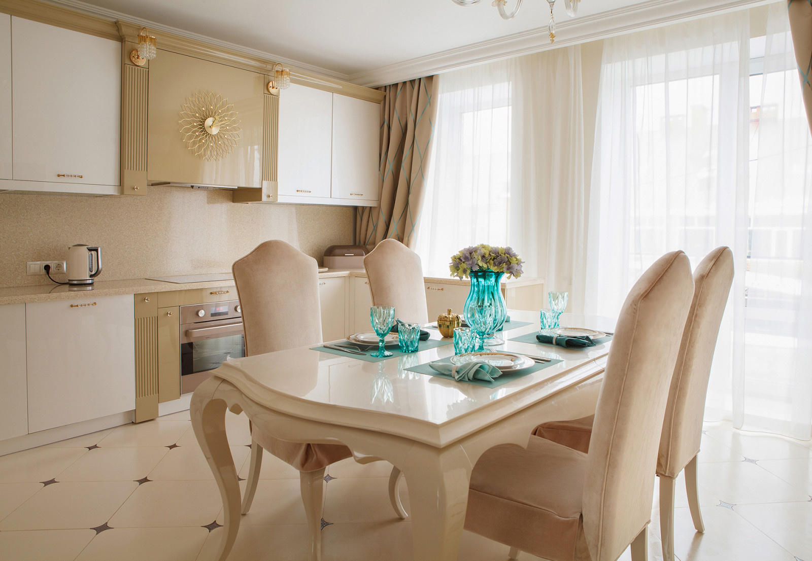 Фоновое изображение профиля Nara Tineeva