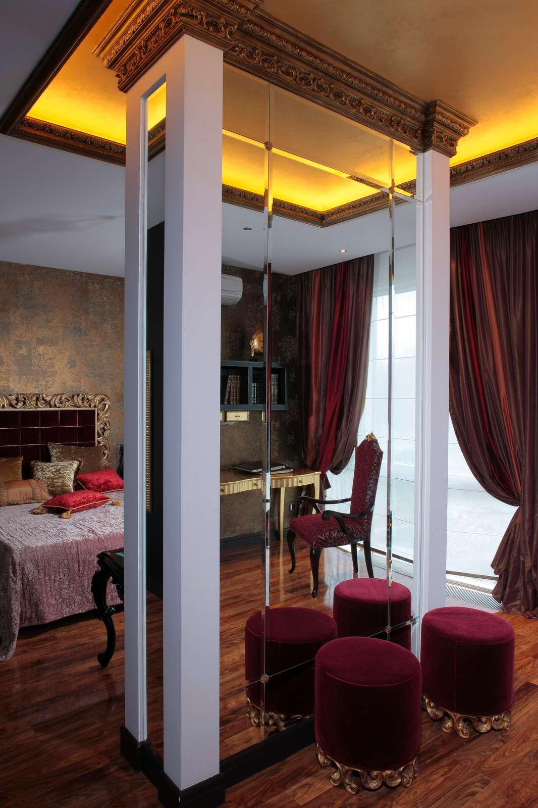 Классика в темных тонах