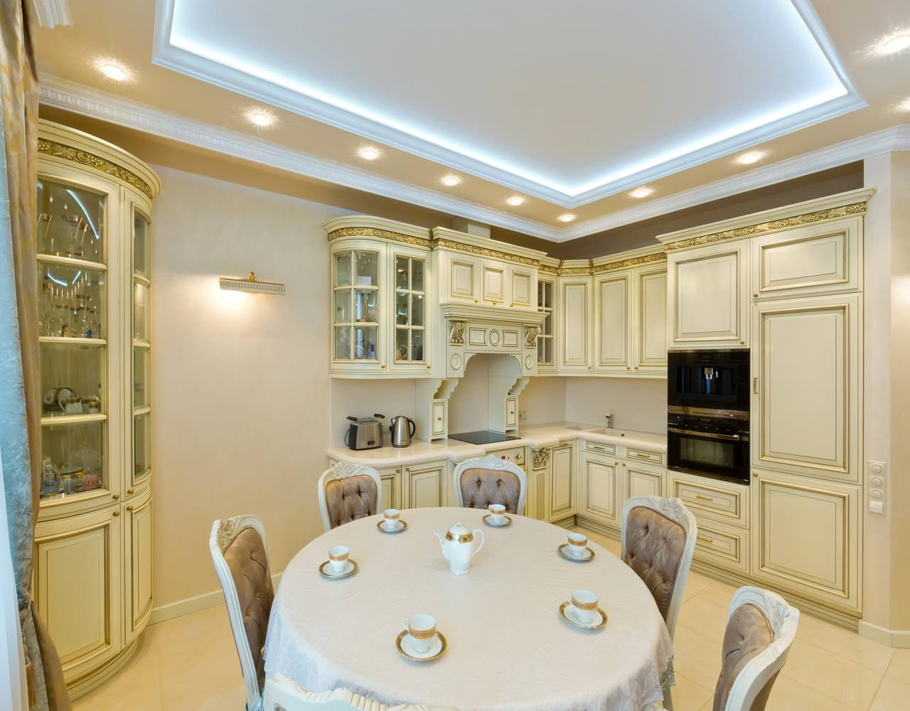 Кухни