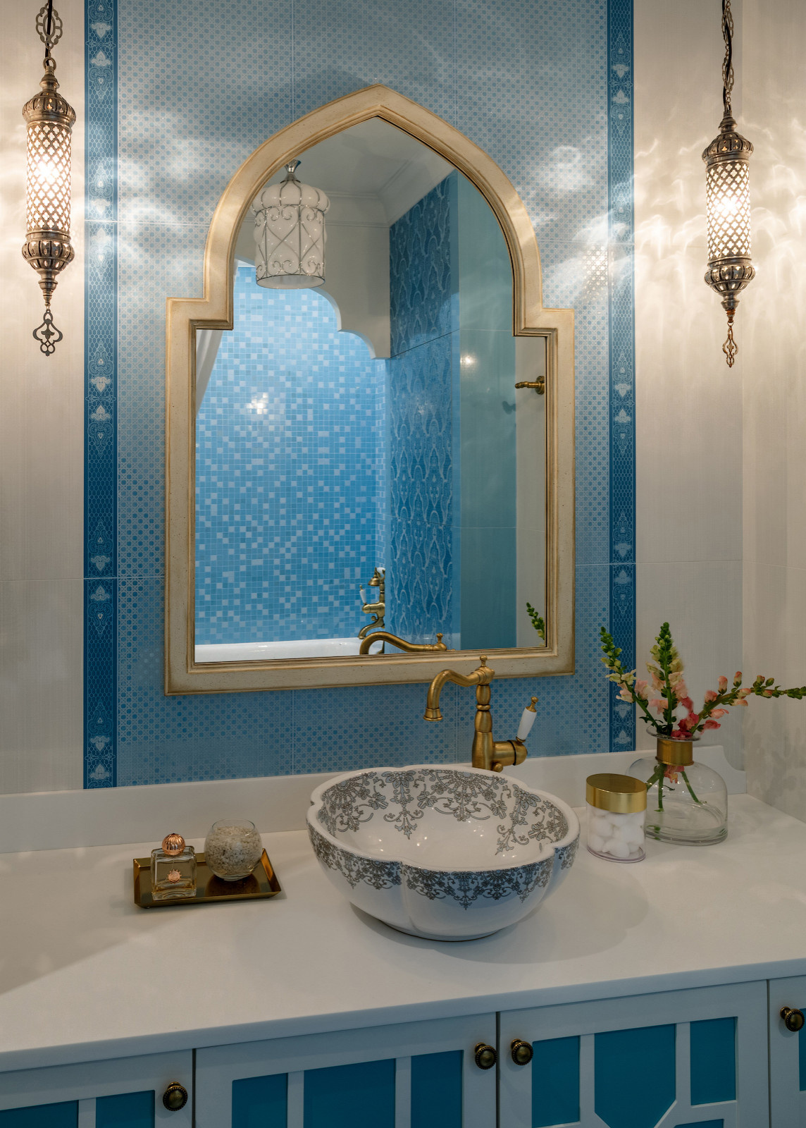 Houzz тур: «Брежневка» с восточным колоритом