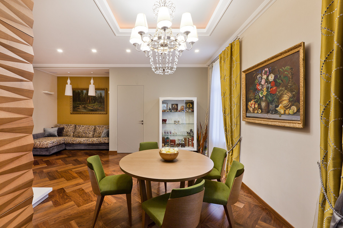 Картина, витрина, камень...