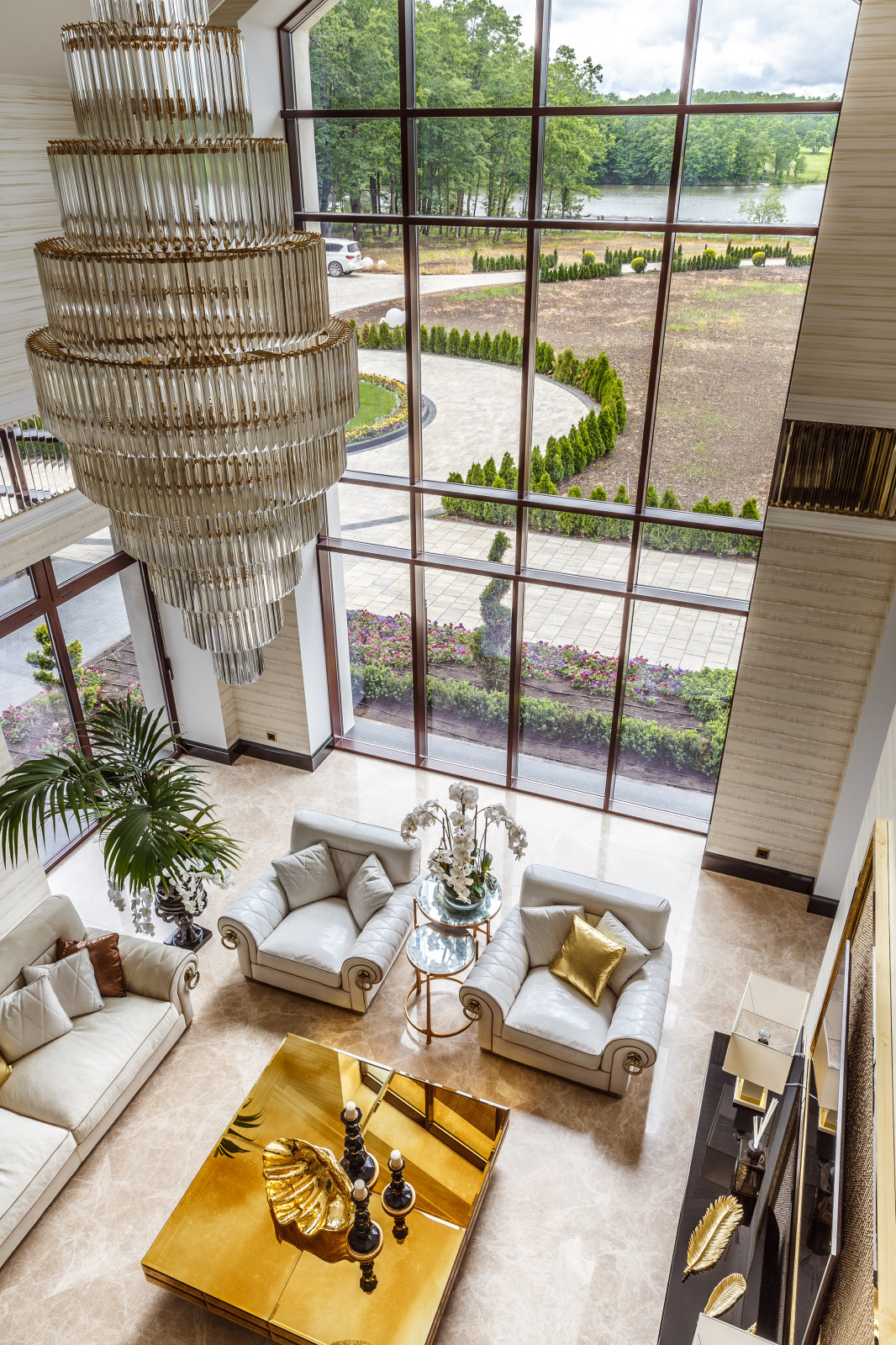 Особняк в окрестностях деревни "Саратовская"