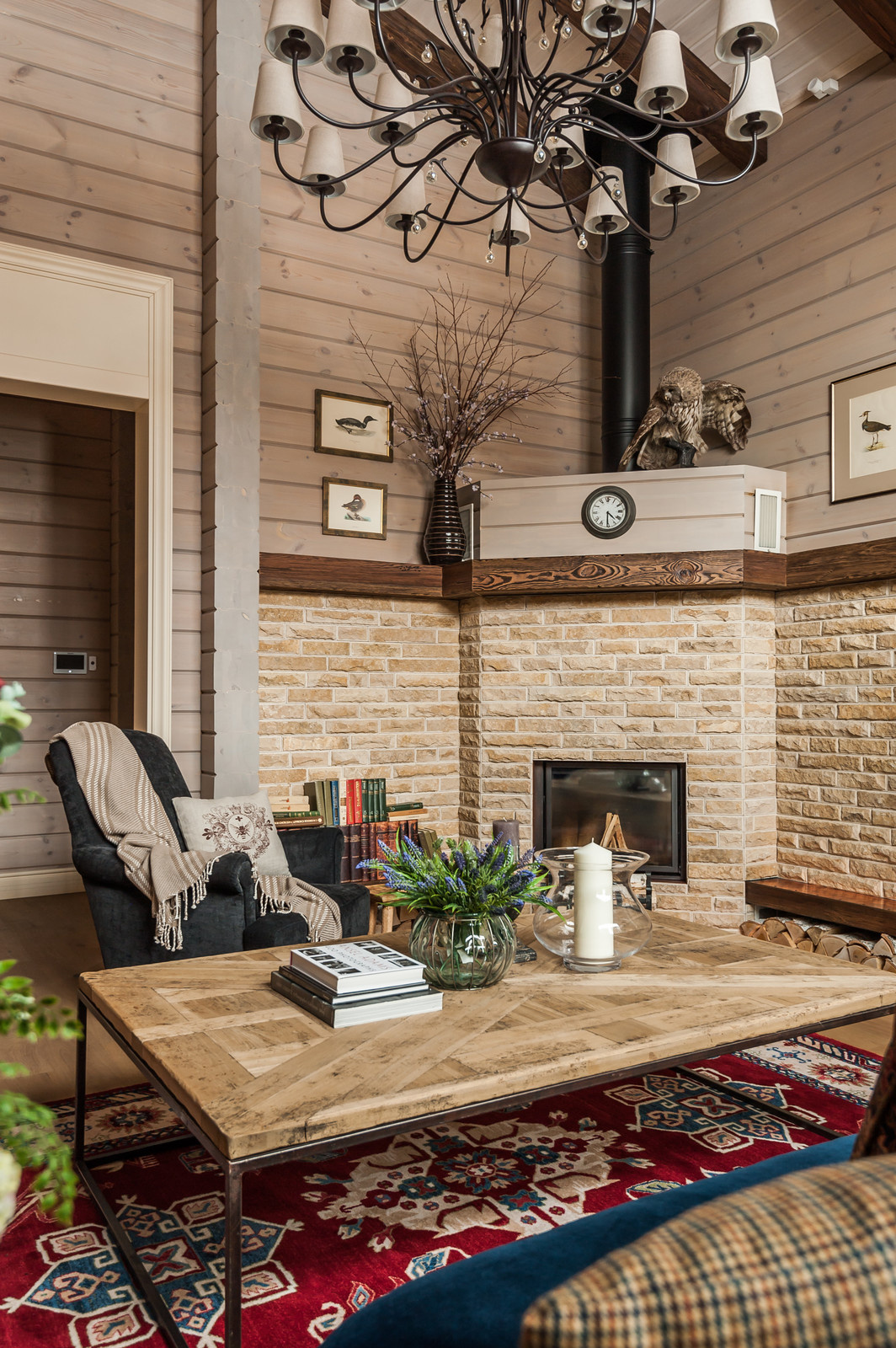 ДЕРЕВЯННЫЙ ДОМ В СТИЛЕ АНГЛИЙСКИЙ КАНТРИ.