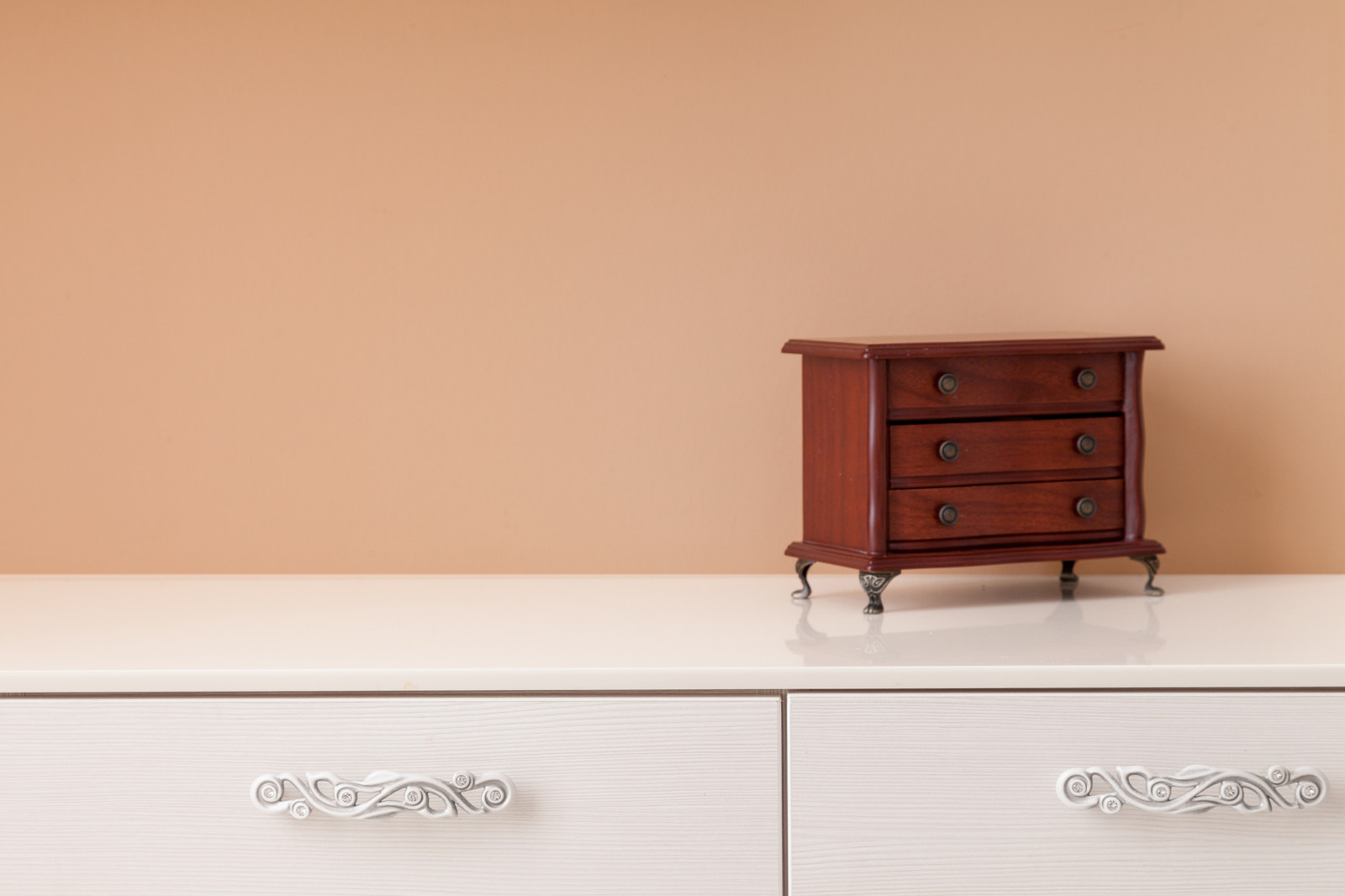 Дизайн квартиры с использованием искусственного камня