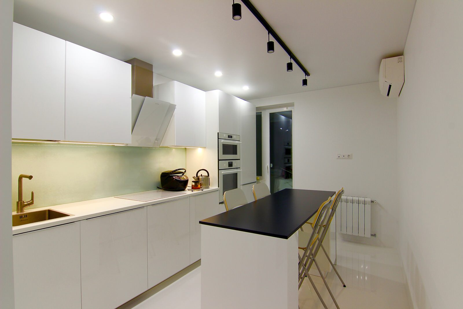 Денис Вышегородцев