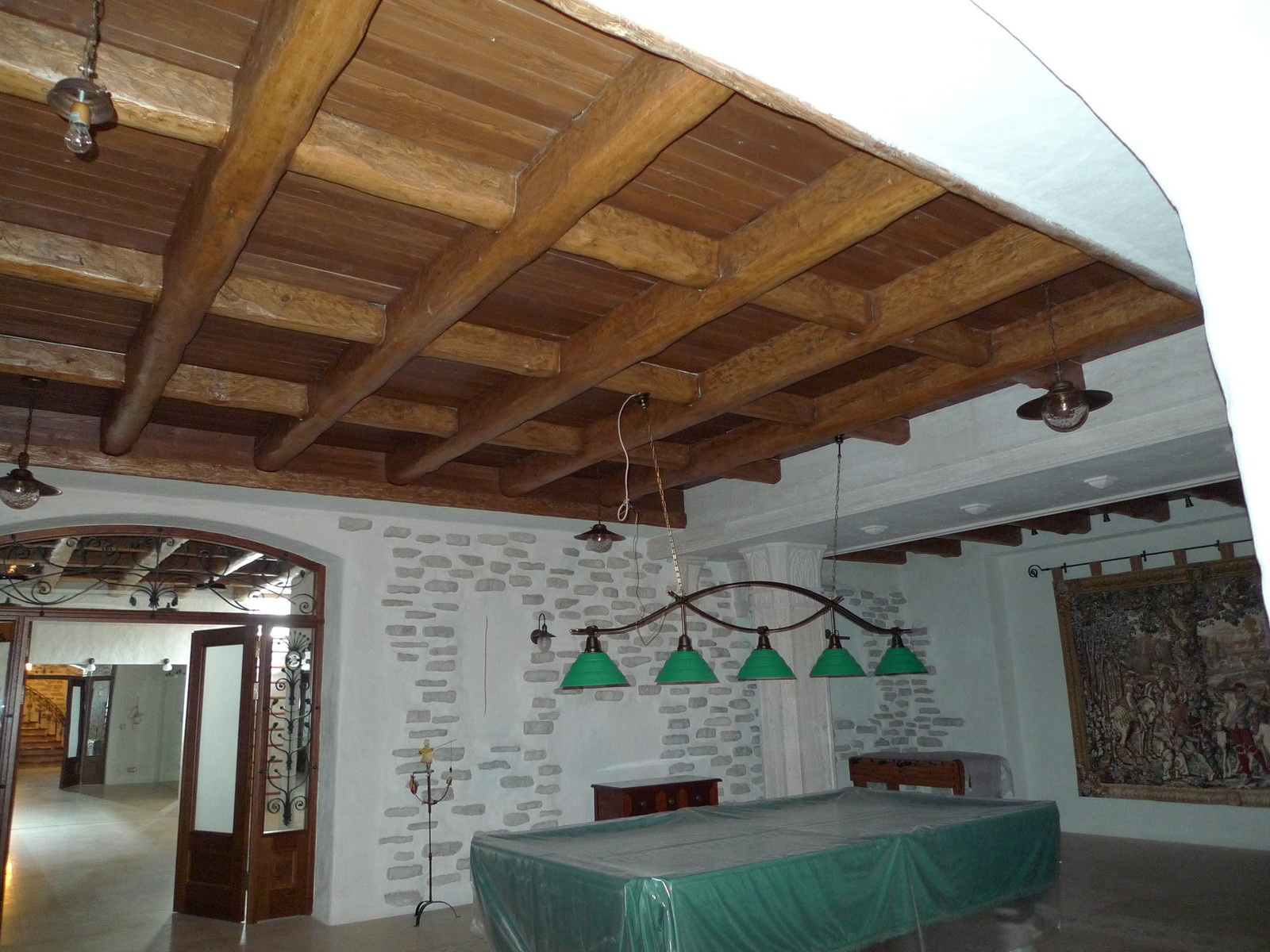 Отделка потолка