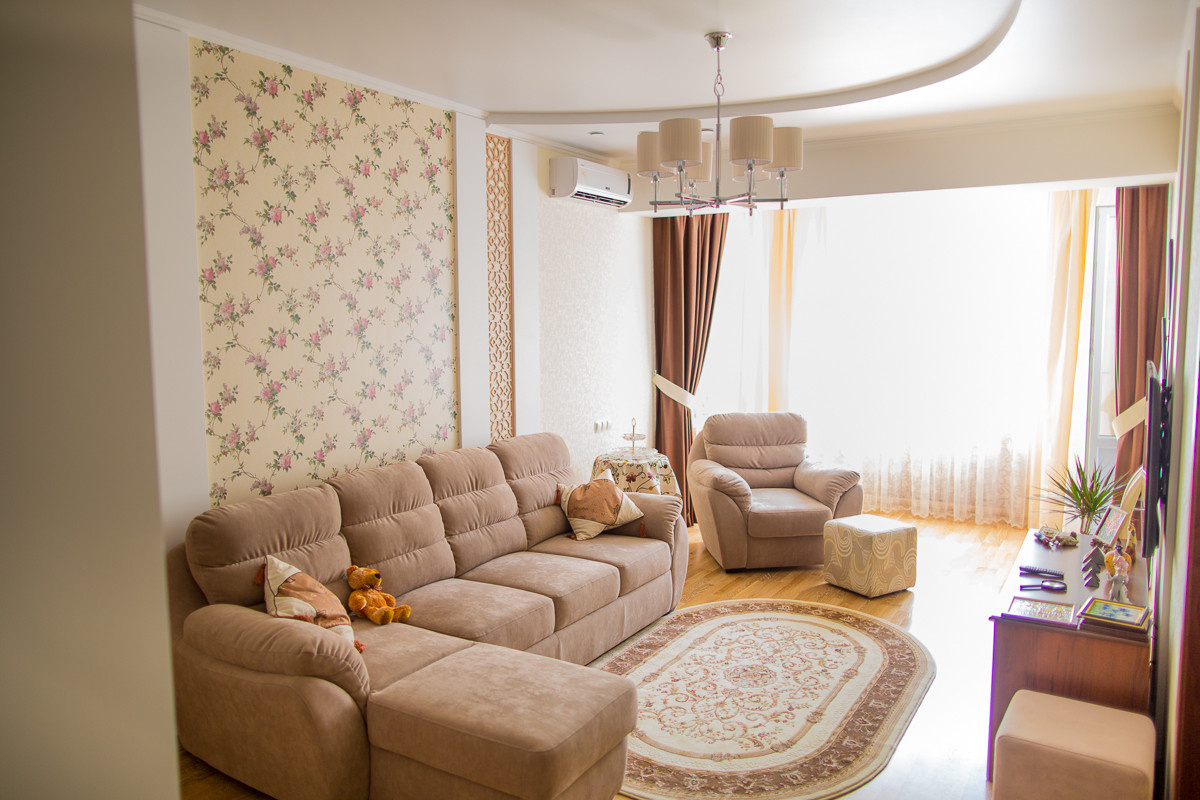 Обложка проекта: Гостиная в новостройке на Набережной Леонова