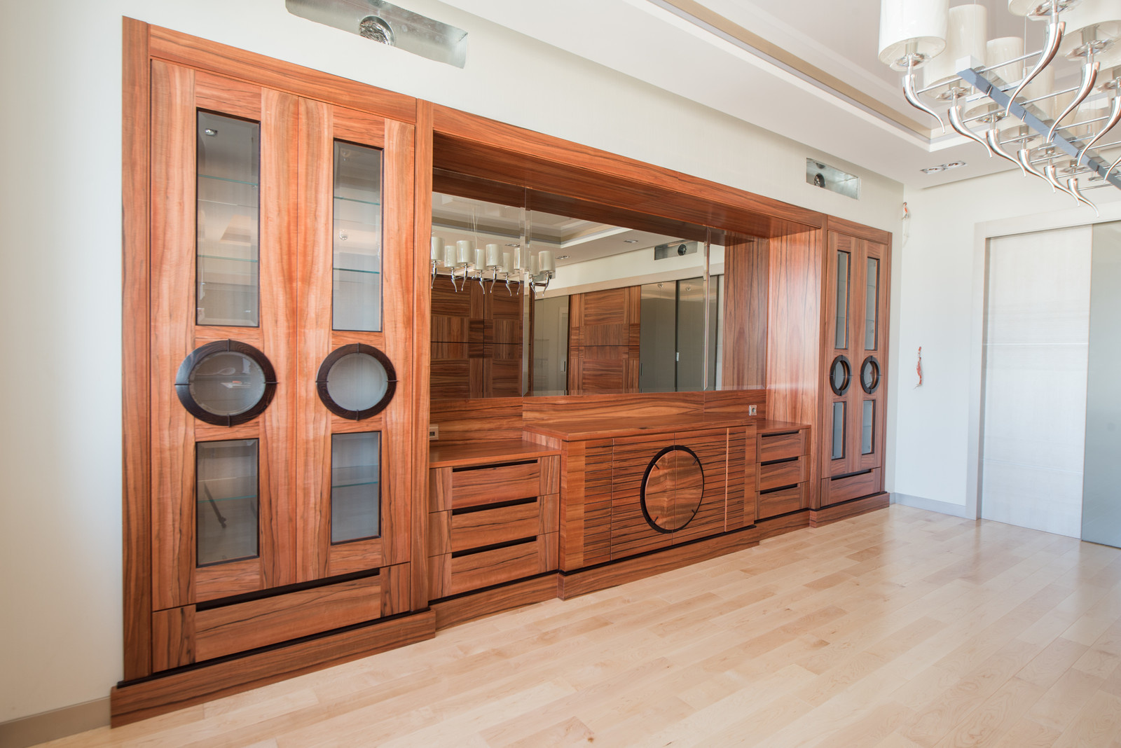 Обложка проекта: Яхтенный стиль. Элитная мебель