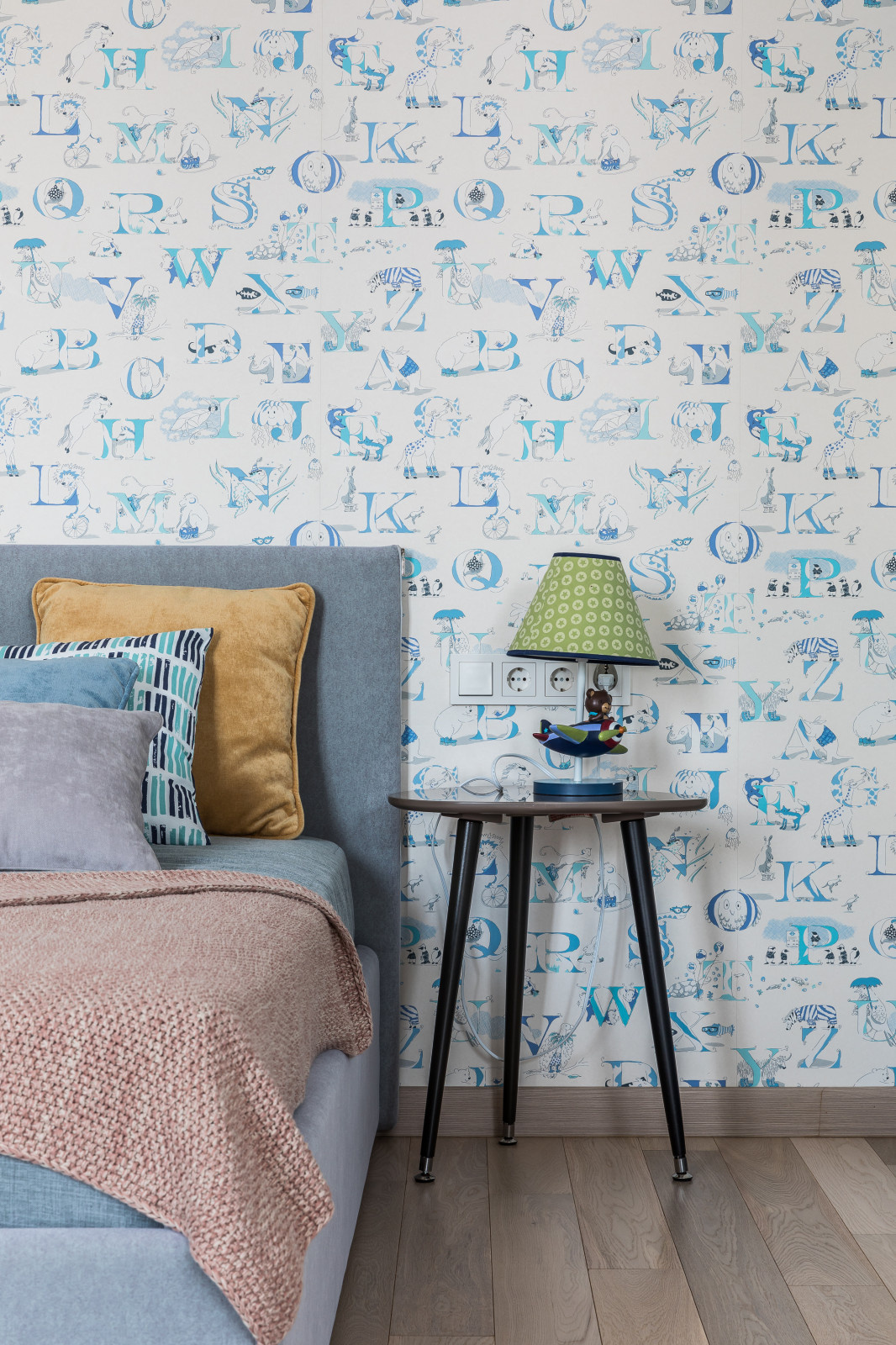 Интерьер частного дома с яркими акцентами