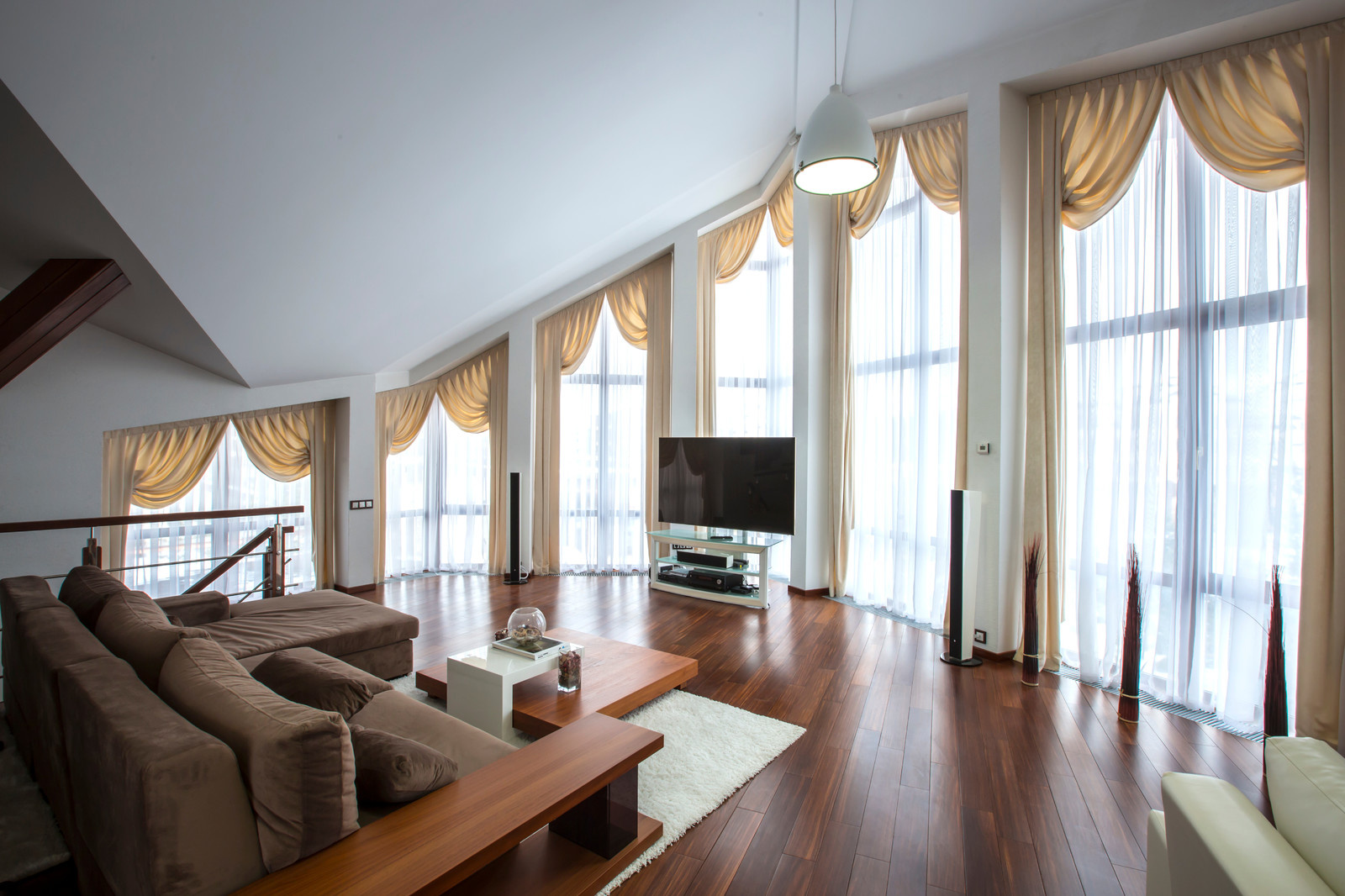 Коттедж со вторым светом