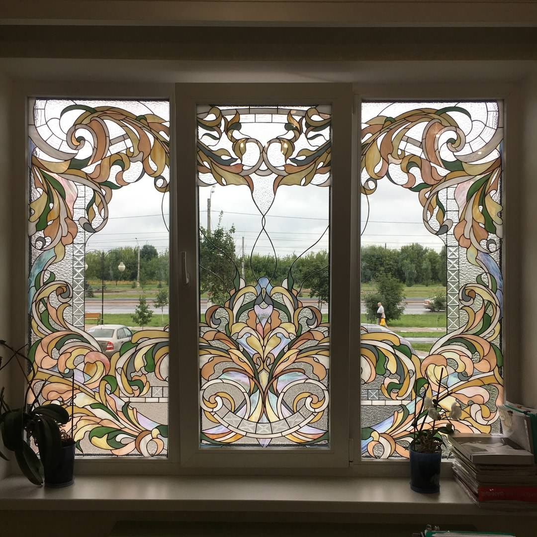 Витражные окна