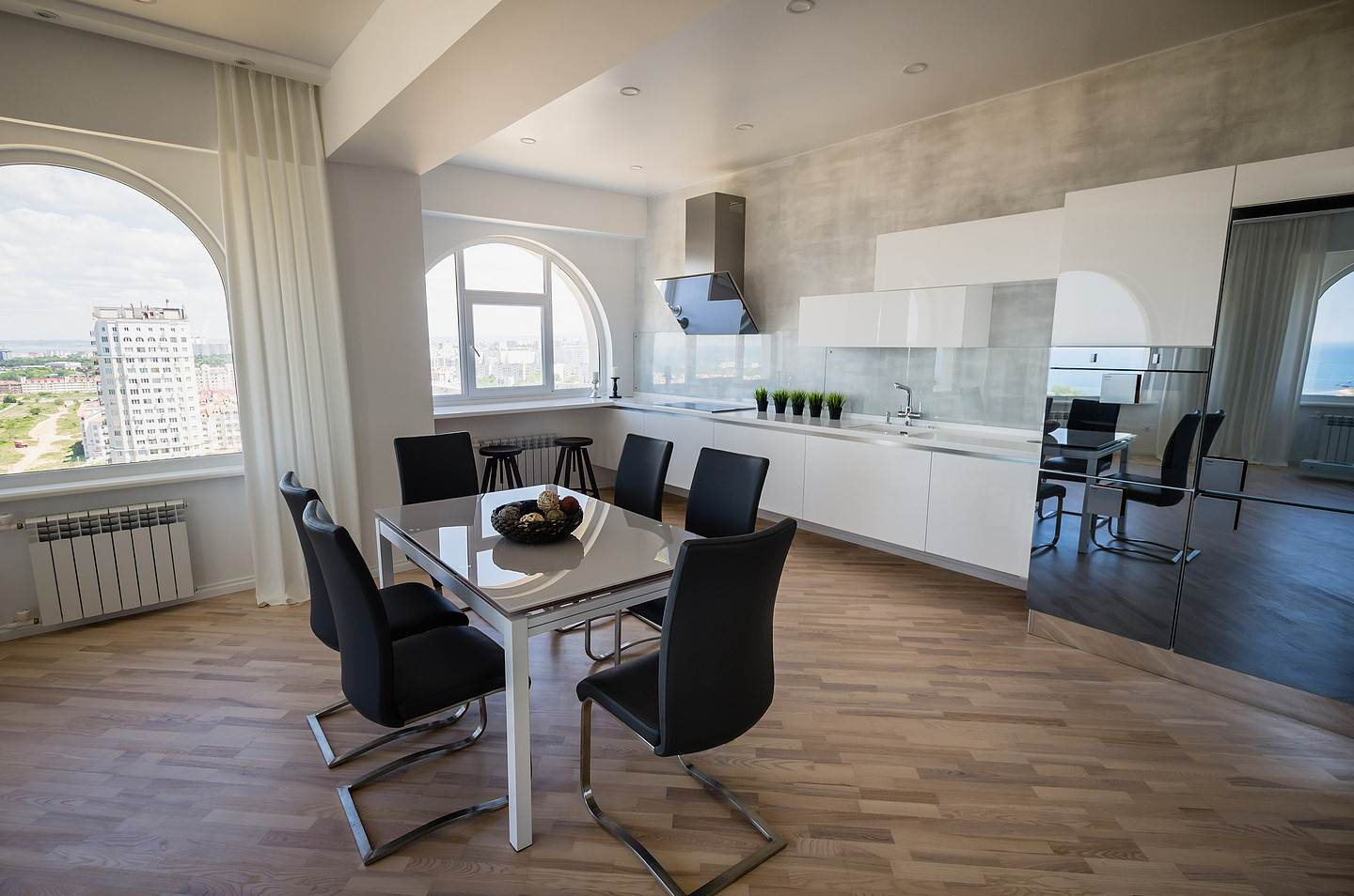 Обложка проекта: Декоративная штукатурка на кухне