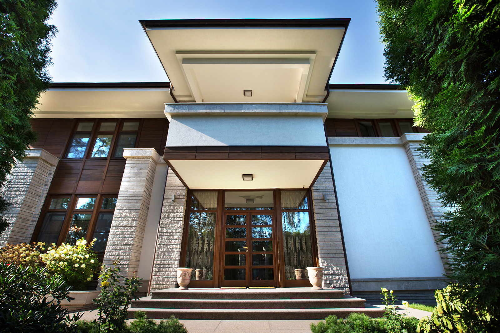Вилла DRO
