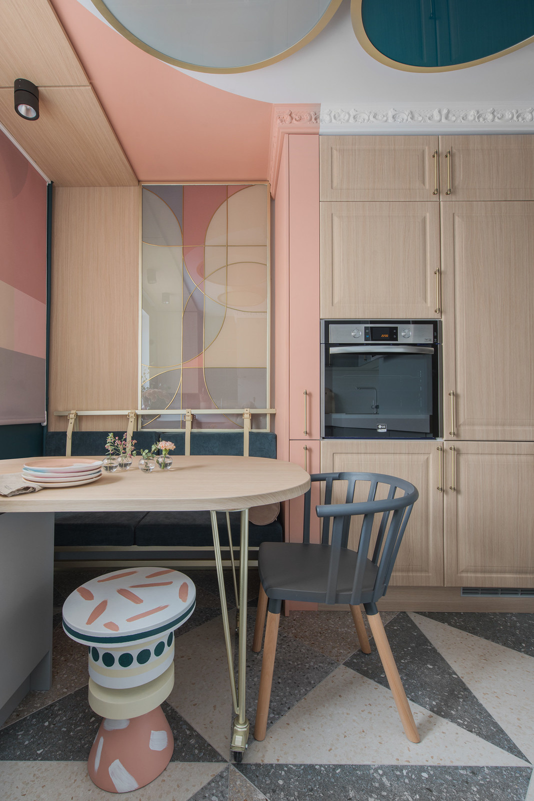 Кухня в бликах. Проект для квартирного вопроса