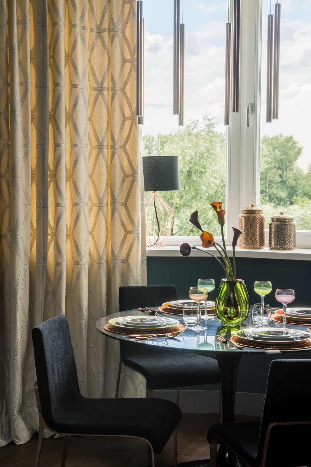 Когда как: Шить шторы на заказ или покупать готовые