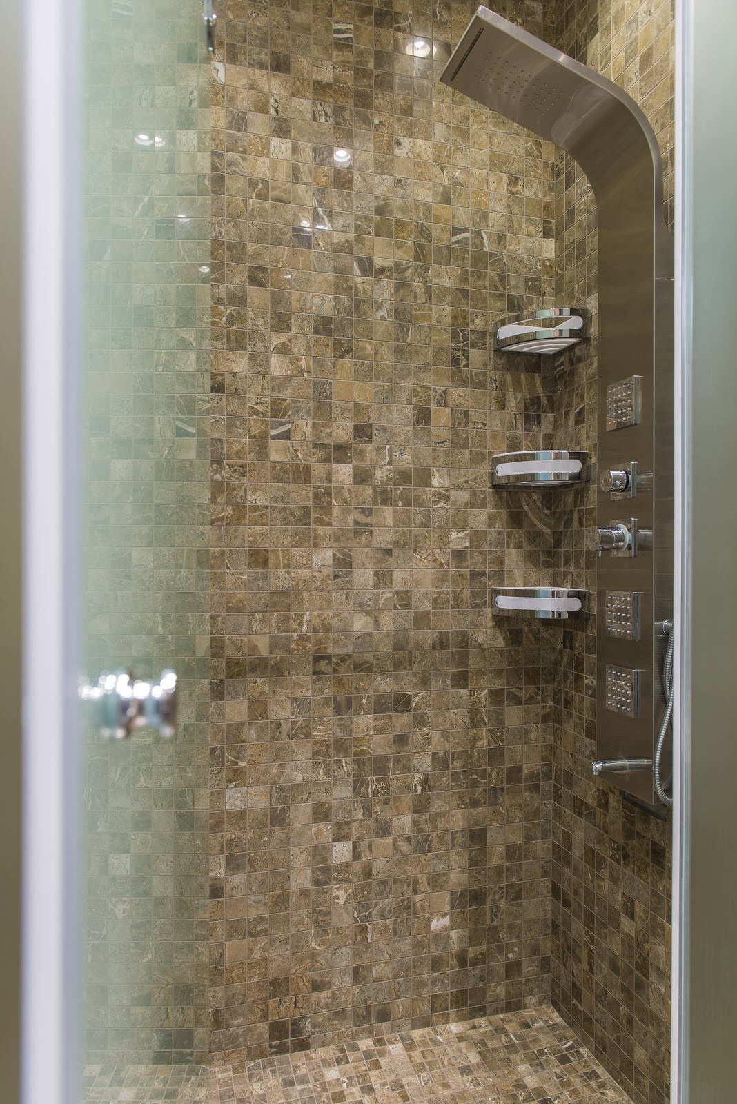 Частная квартира для него