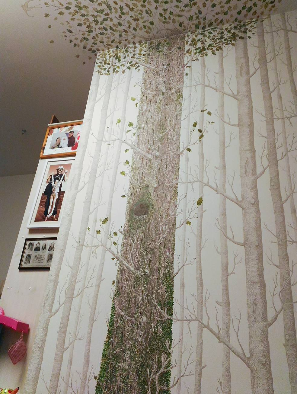 Роспись по бумажным обоям